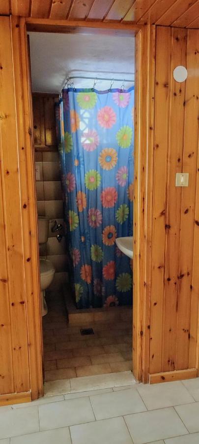 Maroudas Traditional Guest House バティ エクステリア 写真
